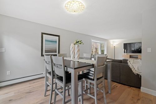 19 Laurel Dr, Concord NH  03304-4321 exterior