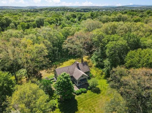 52 Todd Hill Rd, Poughkeepsie NY 12603-3932 exterior