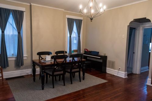 4131 Virginia Ave, Saint Louis MO 63118-4317 exterior