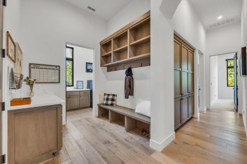 3840 Greenview Dr, Folsom CA  95762-5218 exterior