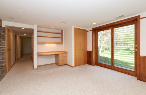 6450 2 St, Kalamazoo MI 49007-4909 exterior