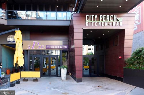 10201 Grosvenor Pl, Rockville MD  20852-4600 exterior