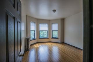 5601 Michigan Ave, Chicago IL  60637-1127 exterior