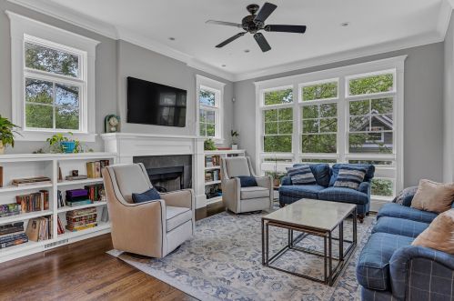 3800 Paulina St, Chicago IL 60609-2057 exterior