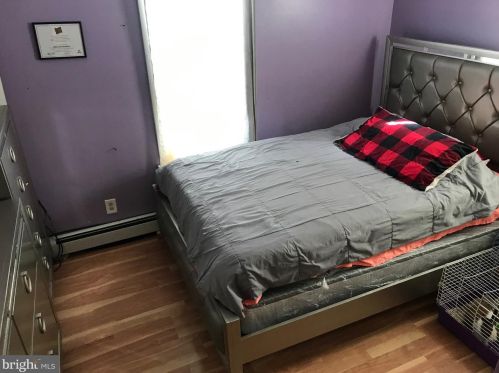 860 Quinton Ave, Trenton NJ 08629-2403 exterior