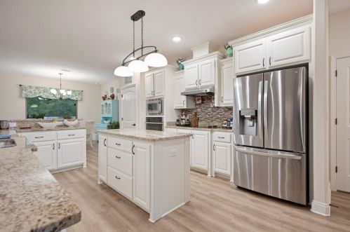 9088 Tara Cir, Milton FL 32583-8147 exterior