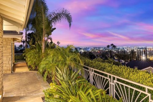 1347 Dana Pl, Fullerton CA  92831-1108 exterior