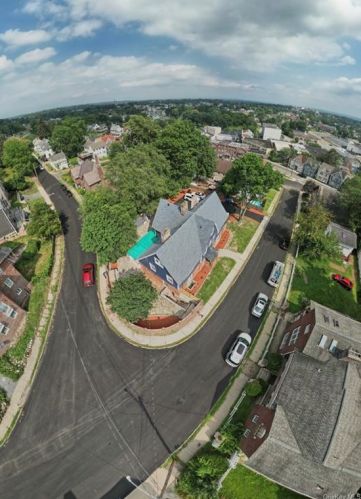 2 Linden Pl, Middletown NY 10940-4824 exterior