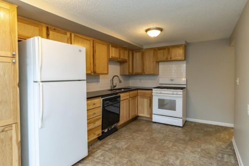 156 Spruce St, South Saint Paul MN 55075-3443 exterior