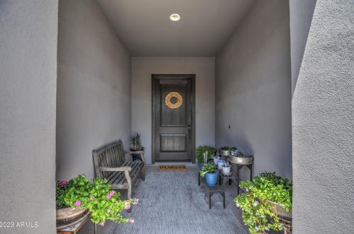 22410 28th St, Phoenix AZ  85050-4629 exterior