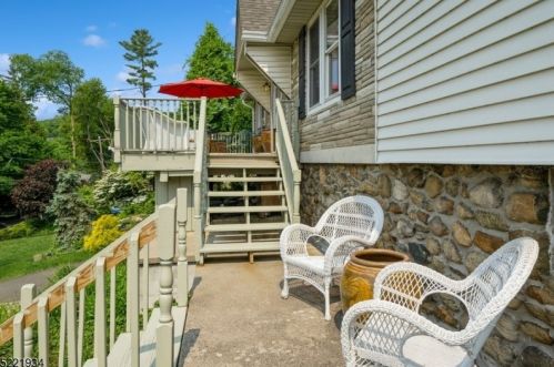 69 Shore Trl, Sparta NJ  07871-1714 exterior