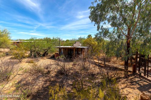 4105 Hogan Dr, Tucson AZ 85735-1809 exterior