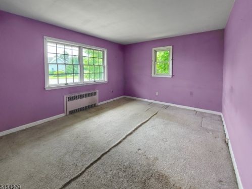 355 Maple Ave, Bound Brk NJ 08805-1703 exterior