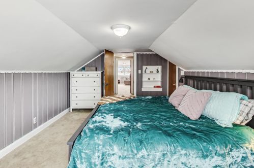 5327 Oakdale Ave, Chicago IL 60657-8139 exterior