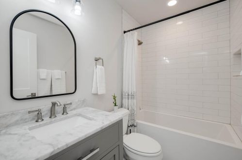 5405 Fairmont Cir, Austin TX 78745-2757 exterior