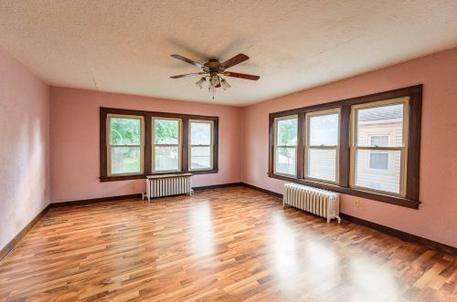 1218 Kenmore Ave, Joliet IL 60435-3940 exterior