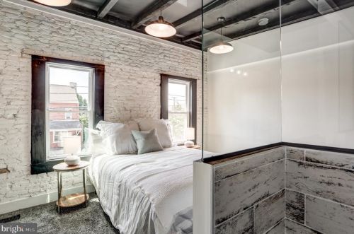 865 Prince St, Lancaster PA 17603-5811 exterior