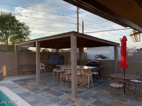 3038 40 Dr, Phoenix AZ 85051-3609 exterior