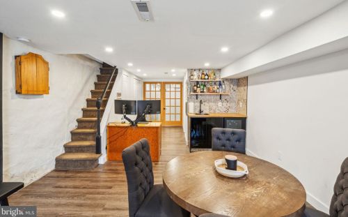 3416 Bowman St, Philadelphia PA 19129-1511 exterior