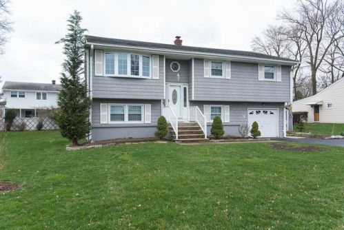 407 Dryden St, Piscataway, NJ 08854-6066