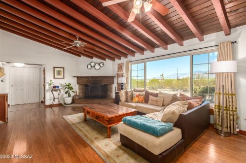 6441 Abington Rd, Tucson AZ 85743-9701 exterior