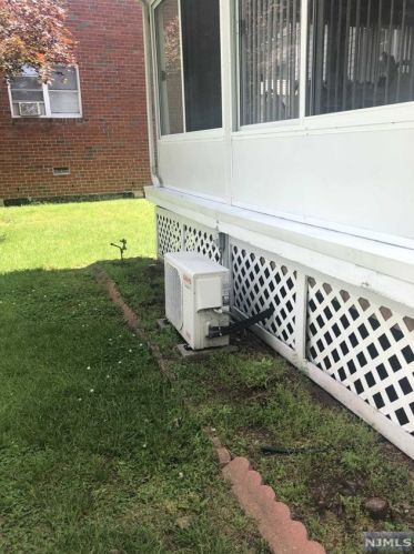 212 Linwood Ave, Paterson NJ  07502-1617 exterior