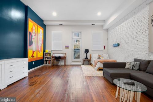 829 2nd St, Philadelphia PA 19133 exterior