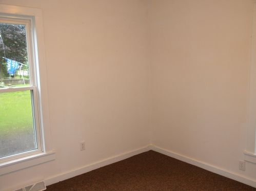 311 Leonard St, Belding MI 48809-0012 exterior