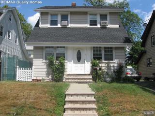 36 Catalpa Ave, Hackensack, NJ 07601-3809