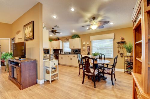 7650 Caprio Dr, Boynton Beach FL 33472-7370 exterior