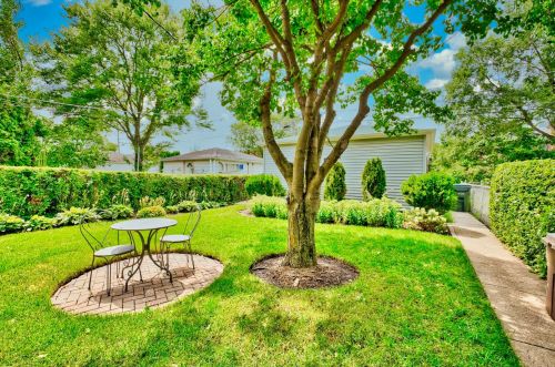 6710 Trumbull Ave, Chicago IL  60712-3740 exterior