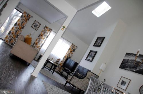 6 Rebecca Ct, Trenton NJ 08628-3339 exterior