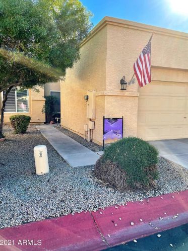 625 Hamilton St, Chandler, AZ 85225-3965