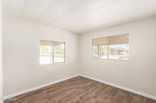 9010 Olive Ln, Chandler AZ  85248-6404 exterior