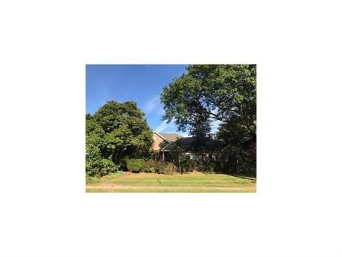 6 Monica Dr, Edison, NJ 08820-3209