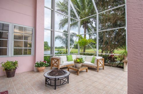 425 Fairway Lndg, Fort Pierce FL 34986-2166 exterior