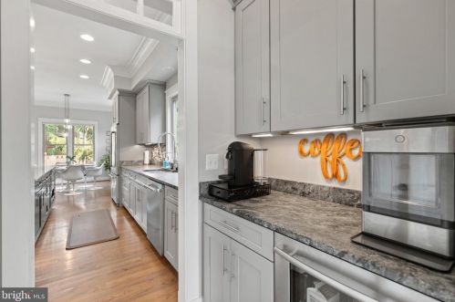 4815 15 St, Arlington VA 22205-2620 exterior