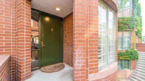 414 Wisconsin St, Chicago, IL 60614-5254