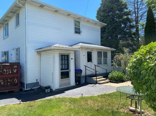 155 Grv St, Providence RI 02909-1105 exterior