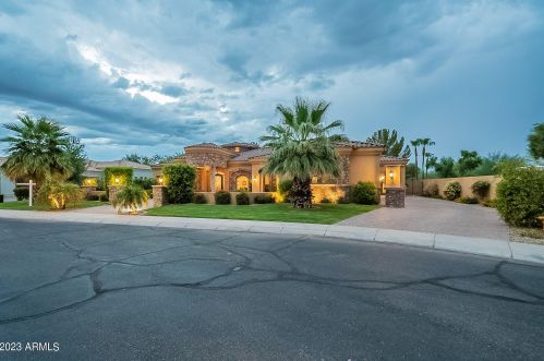 4452 Sagittarius Pl, Chandler AZ 85249-3751 exterior