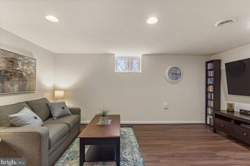 13008 Evanston St, Rockville MD 20853-3027 exterior