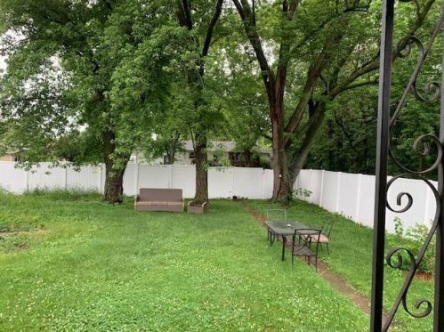 6121 Pennsylvania St, Gary IN 46410-3031 exterior