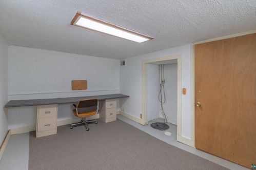 331 61 Ave, Duluth MN 55807-2338 exterior