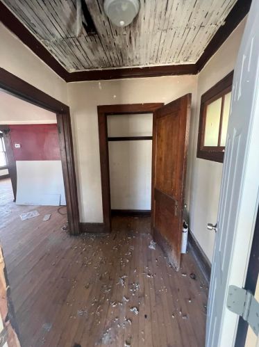 2976 40th St, Milwaukee, WI 53210-1808