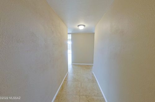 9722 Sellarole Rd, Tucson, AZ 85730-3016