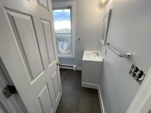 157 Clinton St, Poughkeepsie NY  12601-2003 exterior