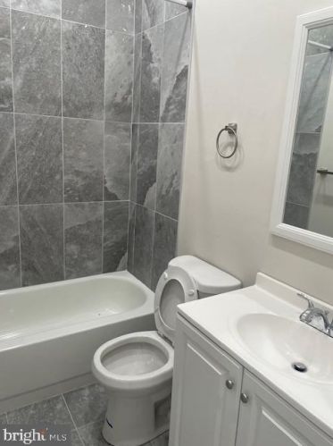 232 Edgewood St, Philadelphia PA 19139-2323 exterior