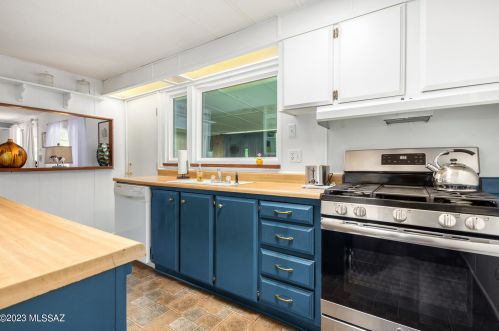 5387 Flying W St, Tucson AZ 85713-4434 exterior