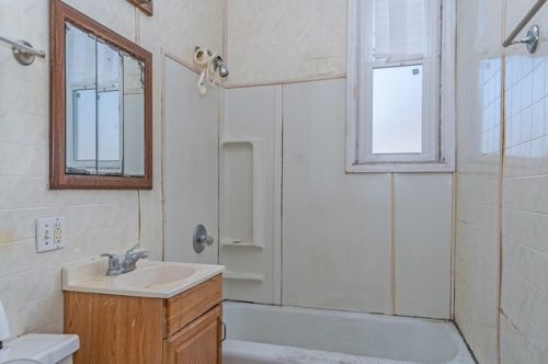 1418 Spaulding Ave, Chicago IL 60651-2462 exterior