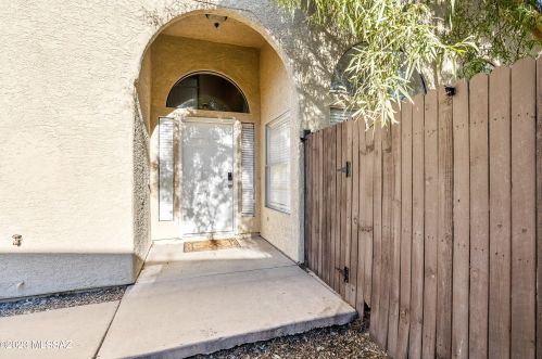 7209 Avenida Del Nopal, Tucson AZ  85746-7954 exterior